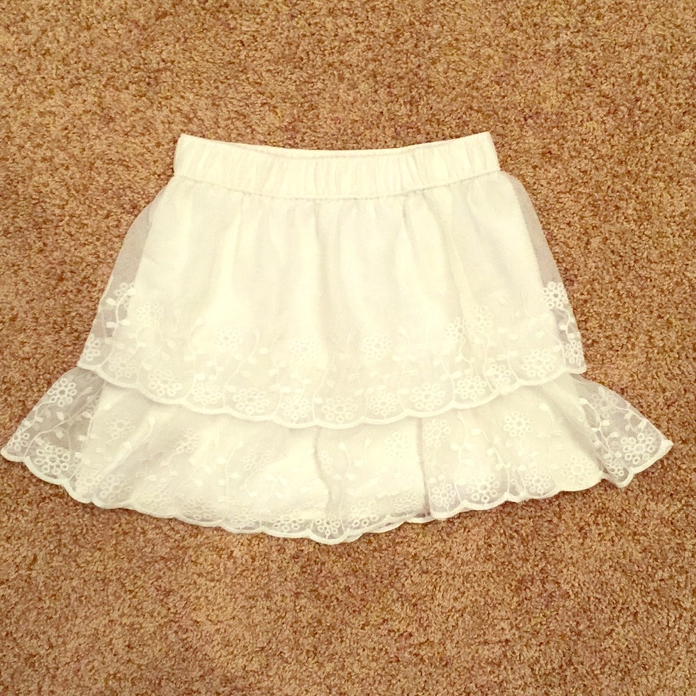 Lace skirt